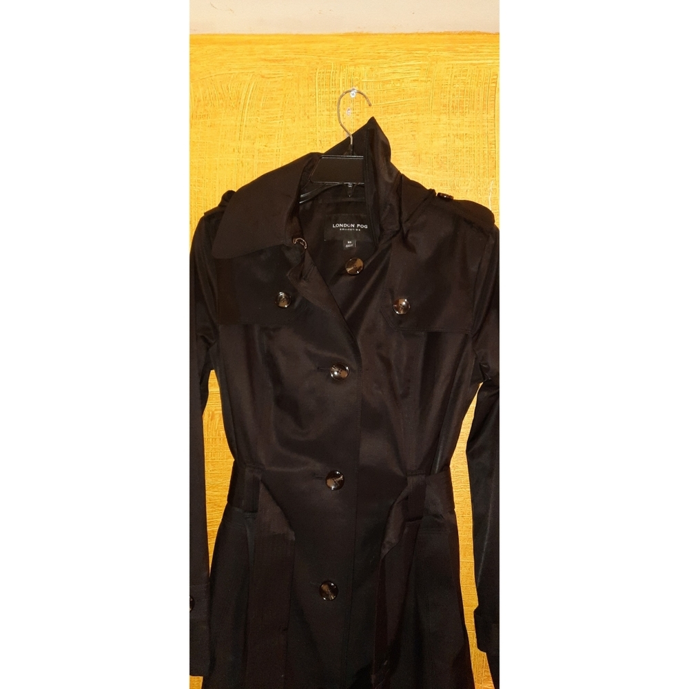LONDON FOG HOODED TRENCH COAT - Picture 5 of 11